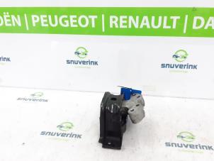 Gebrauchte Motorlager Peugeot 207/207+ (WA/WC/WM) 1.6 16V GT THP Preis auf Anfrage angeboten von Snuverink Autodemontage