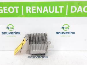 Używane Wzmacniacz radiowy Renault Megane III Grandtour (KZ) 1.5 dCi 110 Cena € 242,00 Z VAT oferowane przez Snuverink Autodemontage