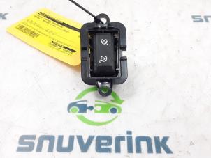 Used Cruise control switch Renault Megane III Grandtour (KZ) 1.5 dCi 110 Price € 30,25 Inclusive VAT offered by Snuverink Autodemontage