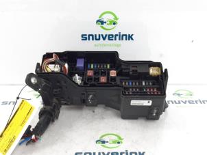 Usagé Porte fusible Toyota Aygo (B40) 1.0 12V VVT-i Prix sur demande proposé par Snuverink Autodemontage