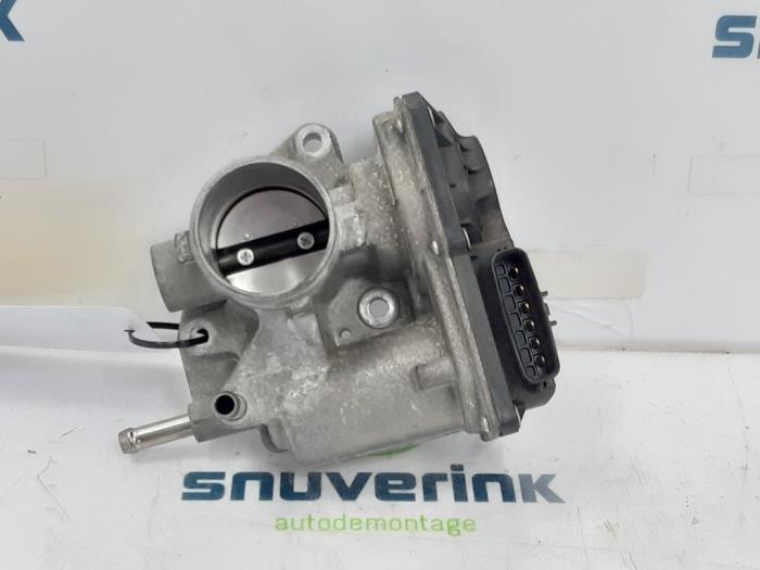 Usagé Boitier papillon Toyota Aygo (B40) 1.0 12V VVT-i Prix € 45,00 Règlement à la marge proposé par Snuverink Autodemontage