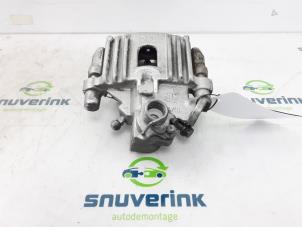 Used Rear brake calliper, right Mini Mini Cooper S (R53) 1.6 16V Price on request offered by Snuverink Autodemontage