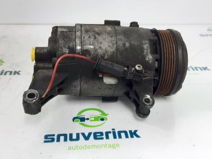 Air conditioning pump from a MINI Mini Cooper S (R53) 1.6 16V 2002