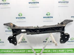 Used Front panel Renault Clio III (BR/CR) 1.2 16V Tce Price € 50,00 Margin scheme offered by Snuverink Autodemontage
