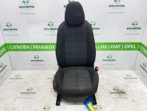 Używane Fotel prawy Peugeot 308 SW (L4/L9/LC/LJ/LR) 1.2 12V e-THP PureTech 110 Cena € 150,00 Procedura marży oferowane przez Snuverink Autodemontage