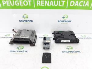 Usagé Ordinateur gestion moteur Renault Laguna III Estate (KT) 2.0 dCi 16V 130 Prix € 200,00 Règlement à la marge proposé par Snuverink Autodemontage