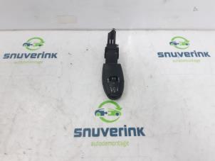 Used Cruise control switch Peugeot 307 SW (3H) 1.6 16V Price € 37,50 Margin scheme offered by Snuverink Autodemontage