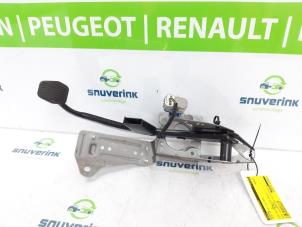 Used Brake pedal Volvo V40 (MV) 1.6 D2 Price € 35,00 Margin scheme offered by Snuverink Autodemontage
