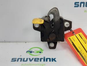 Used Bonnet lock mechanism Citroen Jumper (U9) 2.2 HDi 150 Price € 36,30 Inclusive VAT offered by Snuverink Autodemontage