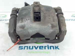 Used Front brake calliper, right Mini Clubman (R55) 1.6 16V Cooper Price on request offered by Snuverink Autodemontage