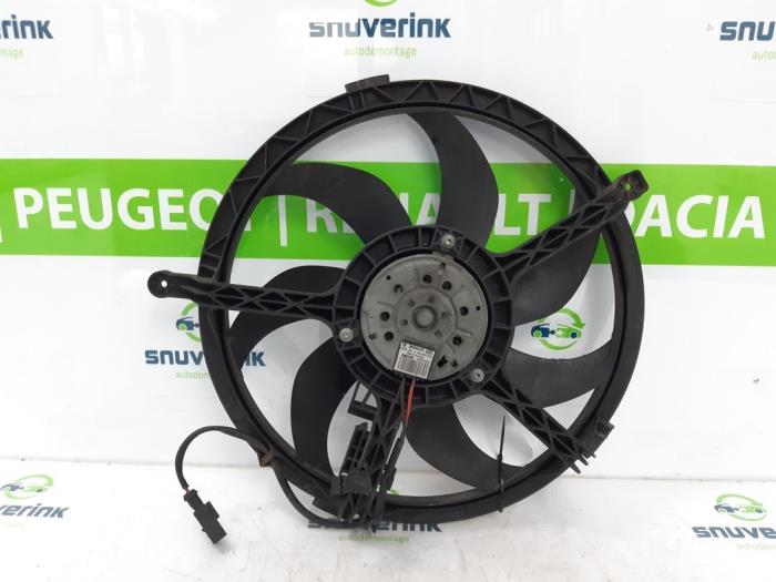 Używane Silnik wentylatora Mini Clubman (R55) 1.6 16V Cooper Cena € 24,99 Procedura marży oferowane przez Snuverink Autodemontage