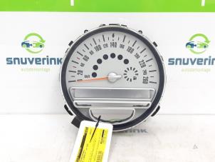 Used Instrument panel Mini Clubman (R55) 1.6 16V Cooper Price on request offered by Snuverink Autodemontage