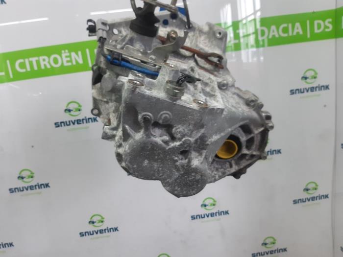 Getriebe van een Peugeot 108 1.0 12V 2015