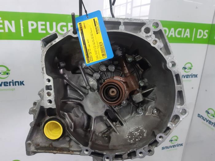 Getriebe van een Peugeot 108 1.0 12V 2015