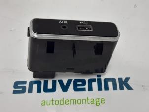 Gebrauchte AUX / USB-Anschluss Fiat 500 (312) 0.9 TwinAir 80 Preis € 35,00 Margenregelung angeboten von Snuverink Autodemontage