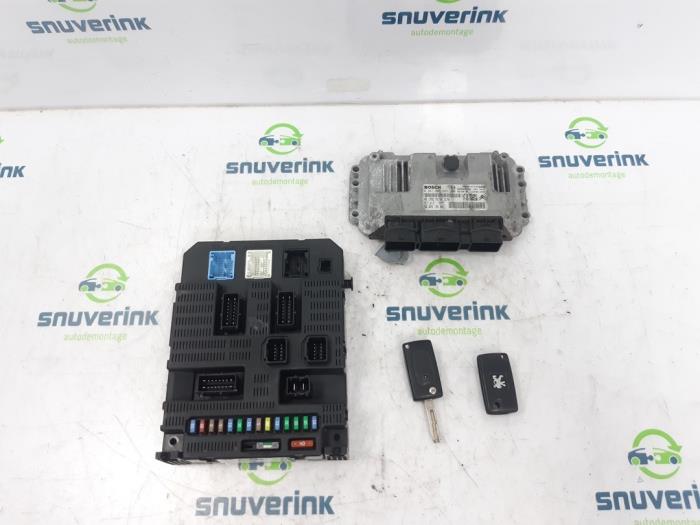 Engine Management Computer Peugeot 207 207 1 6 16V 6580NJ NFU VALEO engine-management-computer-peugeot-207-207-1-6-16v-6580nj-nfu-valeo
