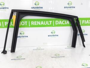 Used Window rubber Renault Arkana (RJLL) 1.6 E-Tech 145 16V Price € 42,35 Inclusive VAT offered by Snuverink Autodemontage