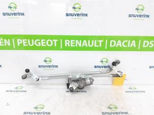 Usagé Moteur + mécanisme d'essuie glace Renault Arkana (RJLL) 1.6 E-Tech 145 16V Prix € 242,00 Prix TTC proposé par Snuverink Autodemontage