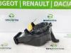 Subwoofer de un Renault Arkana (RJLL) 1.6 E-Tech 145 16V 2021