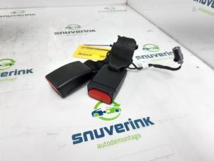 Used Rear seatbelt buckle, left Renault Arkana (RJLL) 1.6 E-Tech 145 16V Price € 60,50 Inclusive VAT offered by Snuverink Autodemontage