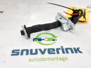 Used Front door stop 4-door, right Renault Arkana (RJLL) 1.6 E-Tech 145 16V Price € 30,25 Inclusive VAT offered by Snuverink Autodemontage