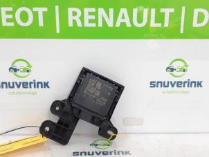 Used ACC sensor (distance) Renault Arkana (RJLL) 1.6 E-Tech 145 16V Price € 121,00 Inclusive VAT offered by Snuverink Autodemontage