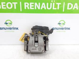 Używane Zacisk hamulcowy lewy tyl Renault Arkana (RJLL) 1.6 E-Tech 145 16V Cena € 181,50 Z VAT oferowane przez Snuverink Autodemontage