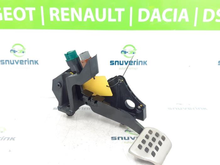 Używane Pedal hamulca Renault Arkana (RJLL) 1.6 E-Tech 145 16V Cena € 77,14 Z VAT oferowane przez Snuverink Autodemontage