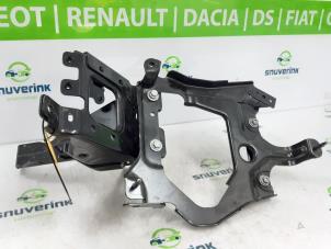 Usagé Support (divers) Renault Arkana (RJLL) 1.6 E-Tech 145 16V Prix € 48,40 Prix TTC proposé par Snuverink Autodemontage