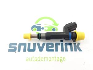 Usagé Injecteur (injection essence) Renault Arkana (RJLL) 1.6 E-Tech 145 16V Prix € 48,40 Prix TTC proposé par Snuverink Autodemontage