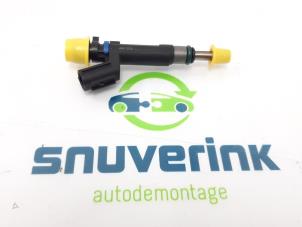 Usagé Injecteur (injection essence) Renault Arkana (RJLL) 1.6 E-Tech 145 16V Prix € 48,40 Prix TTC proposé par Snuverink Autodemontage