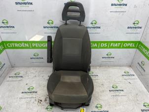 Used Seat, left Fiat Ducato (250) 2.3 D 120 Multijet Price € 363,00 Inclusive VAT offered by Snuverink Autodemontage