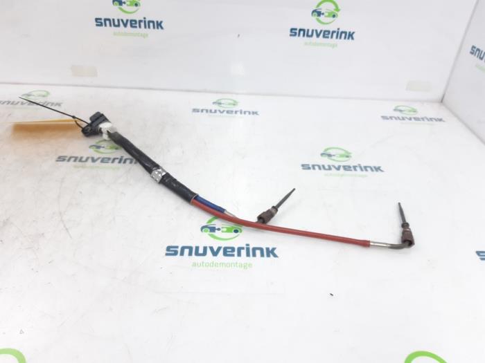 Gebrauchte Auspuff Temperatursensor Renault Arkana (RJLL) 1.6 E-Tech 145 16V Preis € 36,28 Mit Mehrwertsteuer angeboten von Snuverink Autodemontage