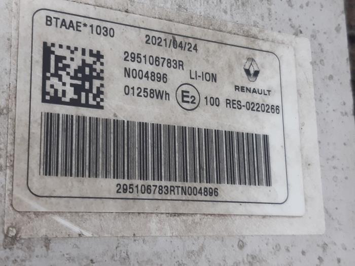 Battery (Hybrid) from a Renault Arkana (RJLL) 1.6 E-Tech 145 16V 2021