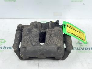 Used Front brake calliper, left Opel Vivaro 2.5 CDTI 16V Price on request offered by Snuverink Autodemontage