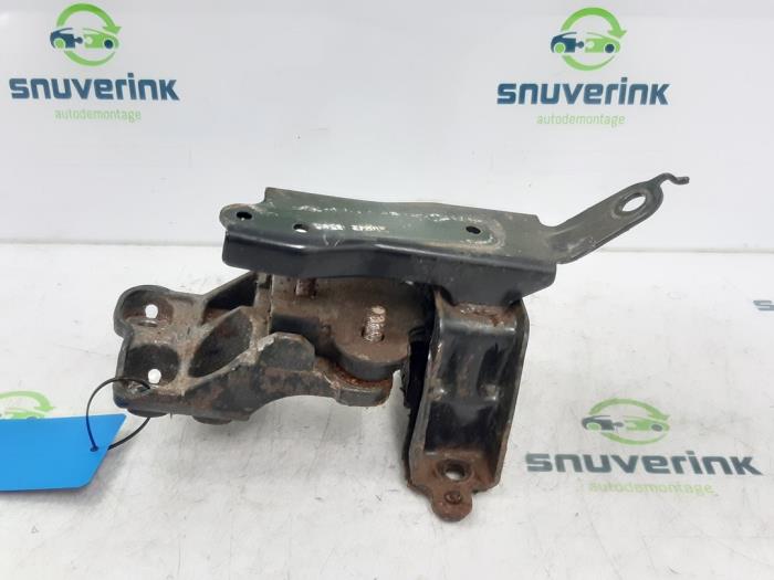 Used Engine mount Peugeot 108 1.0 12V Price € 31,49 Margin scheme offered by Snuverink Autodemontage