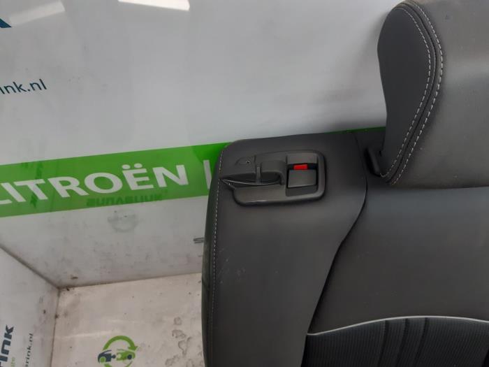Rear bench seat from a Mazda CX-3 2.0 SkyActiv-G 121 2019