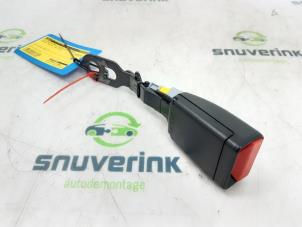Used Front seatbelt buckle, right Peugeot 208 I (CA/CC/CK/CL) 1.2 Vti 12V PureTech 82 Price € 30,00 Margin scheme offered by Snuverink Autodemontage