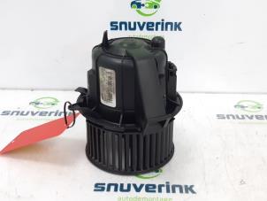Usados Motor de ventilador de calefactor Citroen C3 (SC) 1.6 HDi 92 Precio € 40,00 Norma de margen ofrecido por Snuverink Autodemontage