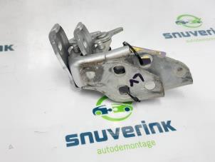 Used Front door hinge, left Fiat Ducato (250) 2.3 D 150 Multijet Price on request offered by Snuverink Autodemontage