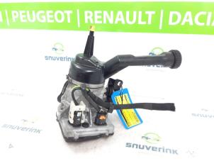 Used Power steering pump Peugeot 308 (4A/C) 1.6 VTI 16V Price € 115,00 Margin scheme offered by Snuverink Autodemontage