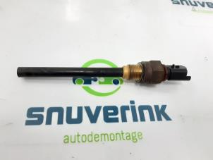 Used Oil dipstick Peugeot 308 SW (L4/L9/LC/LJ/LR) 2.0 BlueHDi 150 16V Price on request offered by Snuverink Autodemontage
