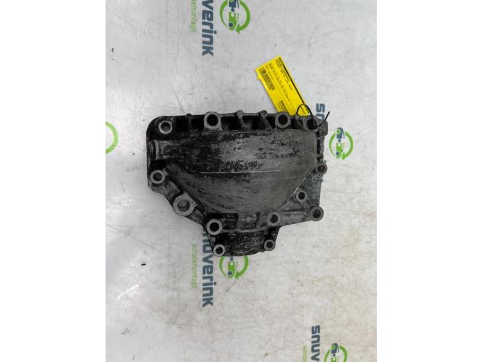 Usagé Cache boite de vitesses Peugeot 308 SW (L4/L9/LC/LJ/LR) 1.6 BlueHDi 120 Prix € 60,00 Règlement à la marge proposé par Snuverink Autodemontage