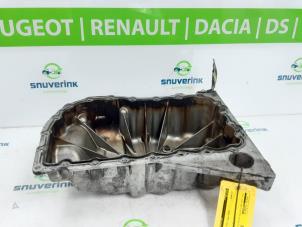 Used Sump Renault Grand Scénic II (JM) 2.0 16V Price € 75,00 Margin scheme offered by Snuverink Autodemontage