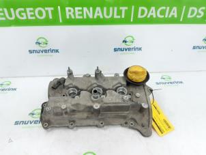 Used Rocker cover Renault Clio IV Estate/Grandtour (7R) 0.9 Energy TCE 90 12V Price € 50,00 Margin scheme offered by Snuverink Autodemontage