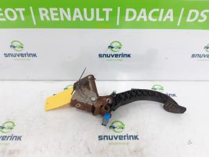 Used Clutch pedal Renault Kangoo Express (FW) 1.5 dCi 85 Price € 48,40 Inclusive VAT offered by Snuverink Autodemontage