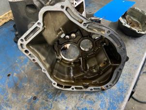 Used Gearbox casing Peugeot 307 Break (3E) 1.6 HDiF 110 16V Price € 80,00 Margin scheme offered by Snuverink Autodemontage