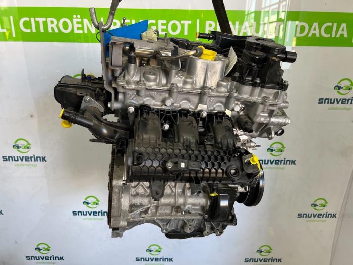 Motor from a Peugeot 5008 II (M4/MC/MJ/MR) 1.2 12V e-THP PureTech 130 2019