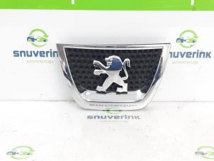 Used Emblem Peugeot 3008 I (0U/HU) 1.6 VTI 16V Price on request offered by Snuverink Autodemontage