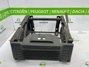 Used Seat frame Citroen Jumper (U9) 2.2 HDi 150 Price € 284,35 Inclusive VAT offered by Snuverink Autodemontage